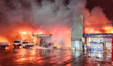 韩国发生重大火灾，227家店铺全部烧毁
